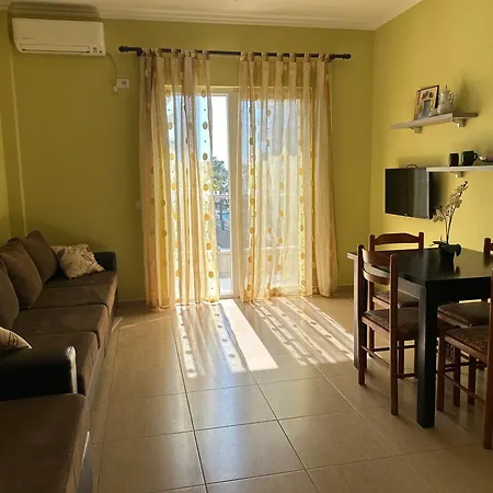 Beachside Apartment, 100M Away Лежа